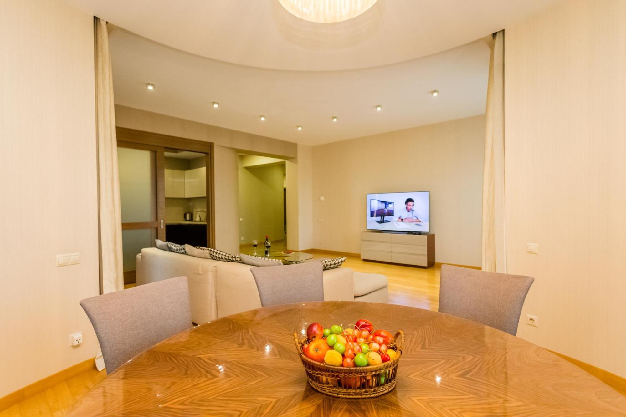 New Age Living Apartment Tbilisi Luaran gambar